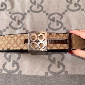 Coach Thick CC Belt in small, 36”